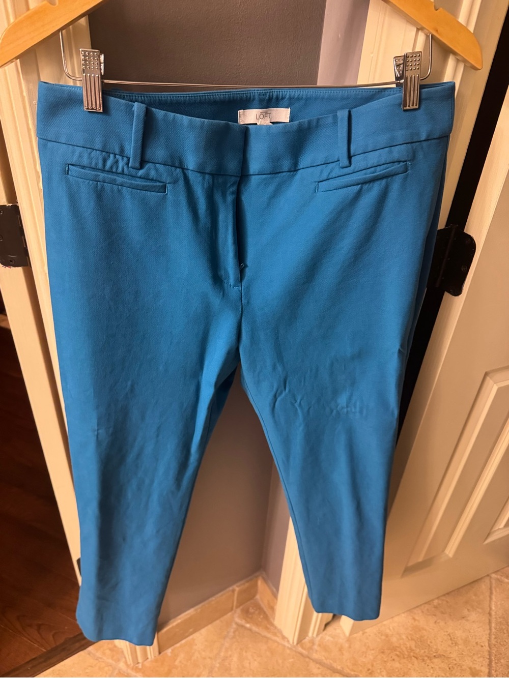 LOFT Women’s bright blue Stretch Slim crop pants